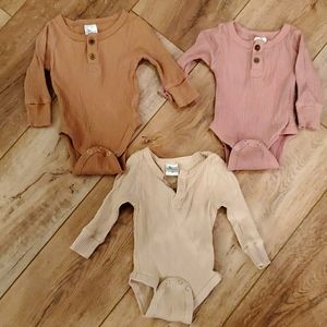 Ribbed bodysuits